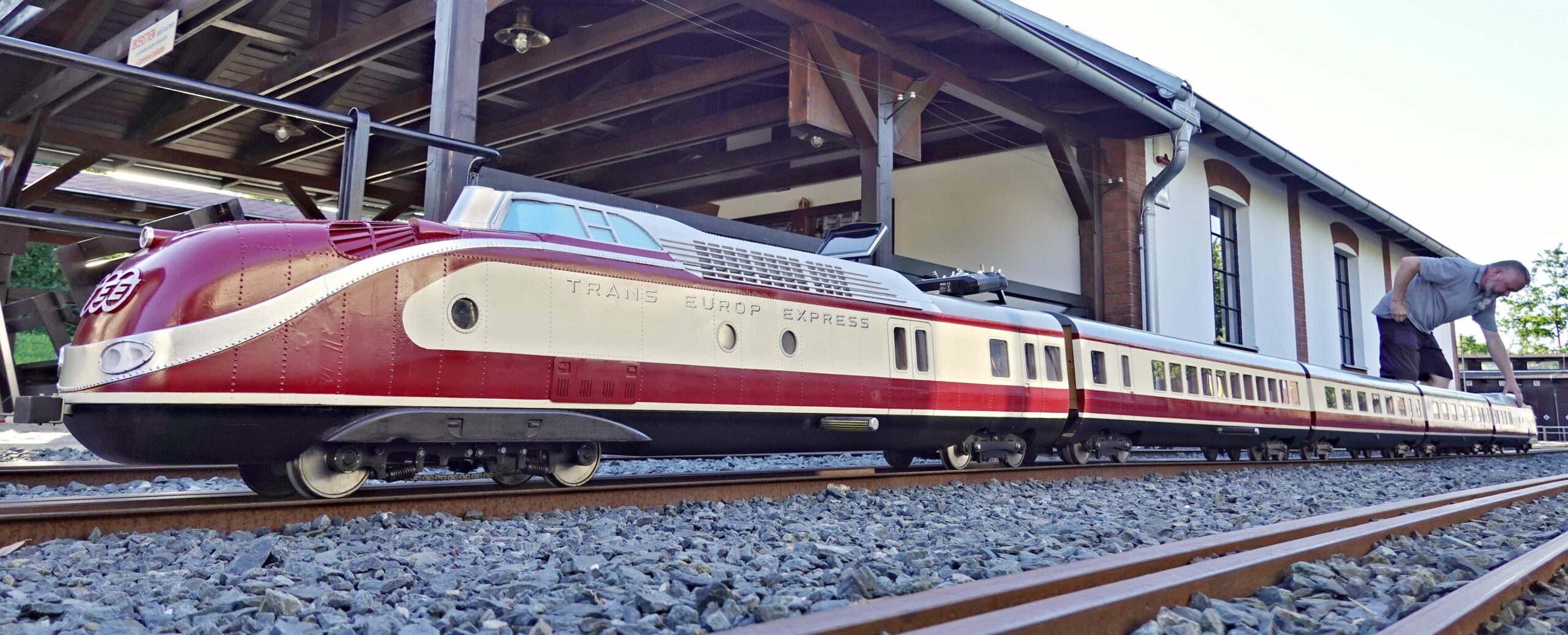 Pohl-Thomas-TEE-1